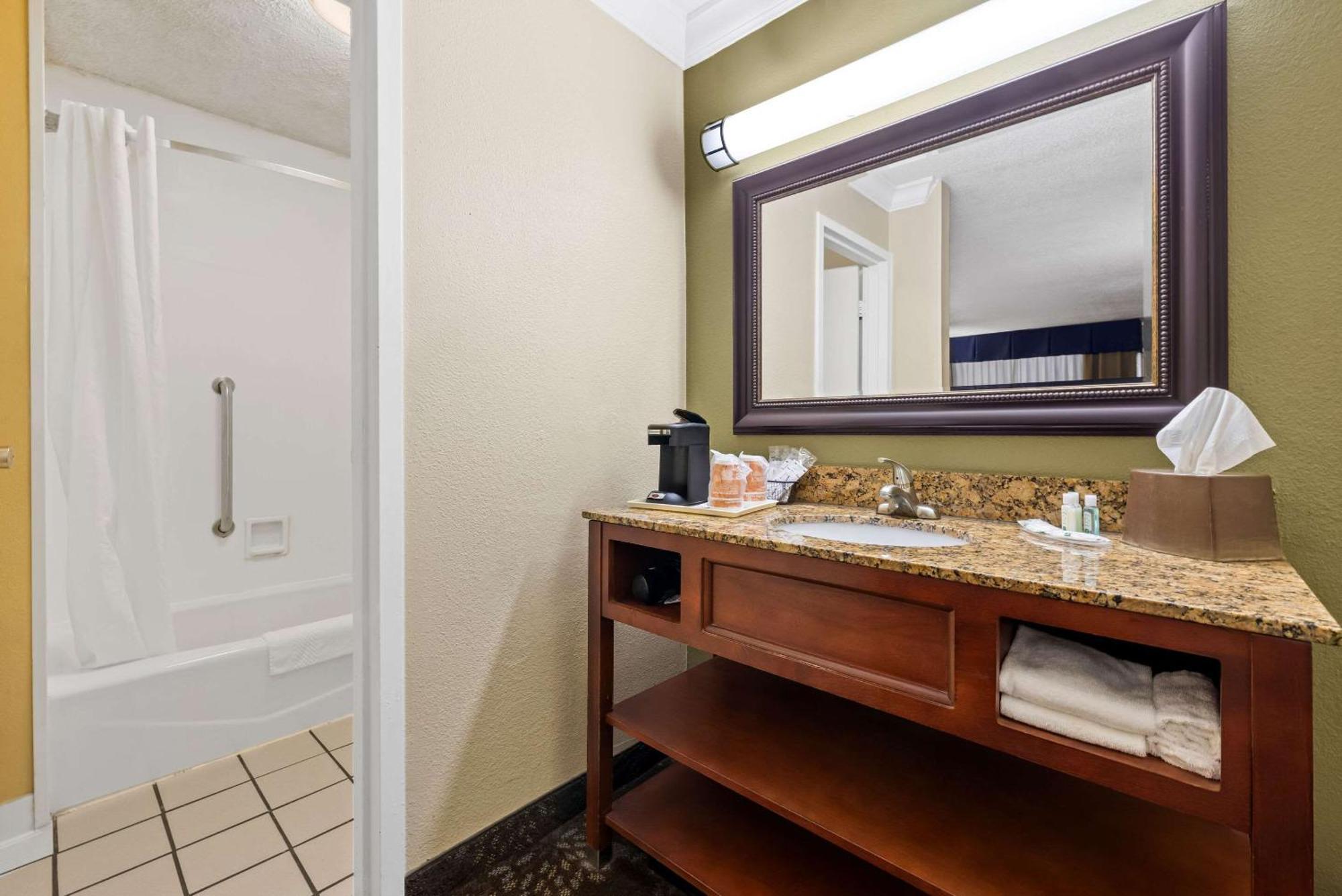 Quality Inn Morgan City Exterior foto